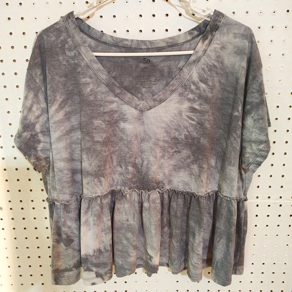 Tie-Dye V-Neck Peplum Top